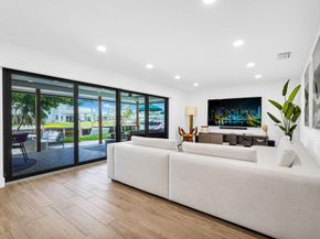 570 SE 11 Street, Pompano Beach FL 33060