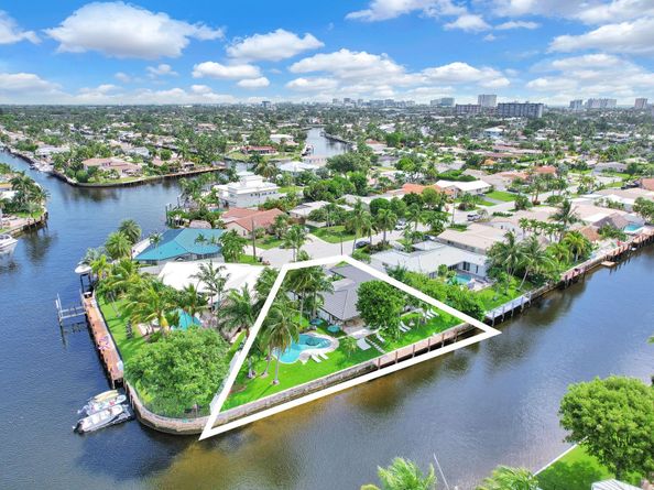 570 SE 11 Street, Pompano Beach FL 33060