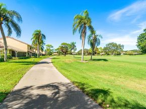 229 Old Meadow Way, Palm Beach Gardens FL 33418