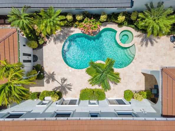 6483 Enclave Way, Boca Raton FL 33496