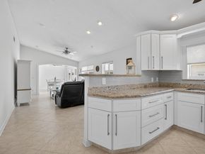 8871 Sunscape Lane, Boca Raton FL 33496