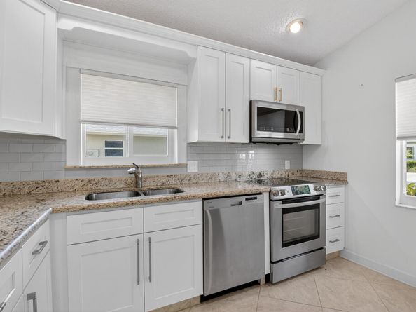 8871 Sunscape Lane, Boca Raton FL 33496