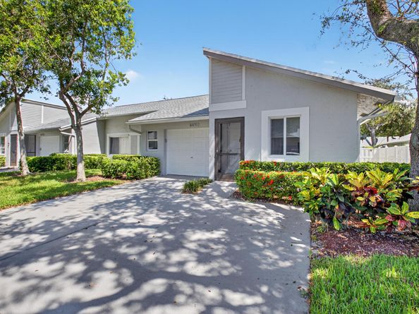 8871 Sunscape Lane, Boca Raton FL 33496