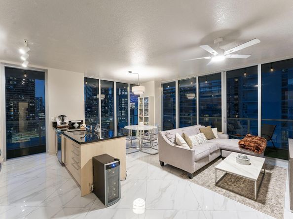 1111 SW 1st Avenue 2420N, Miami FL 33130