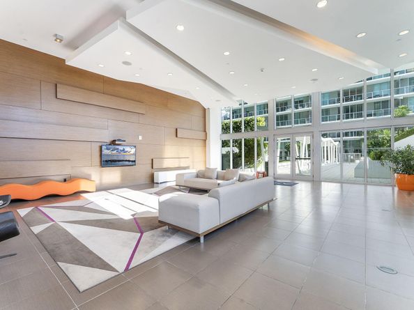 1111 SW 1st Avenue 2420N, Miami FL 33130