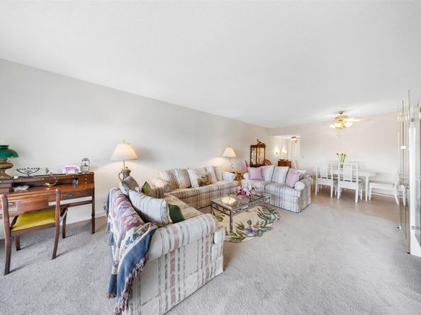 3000 N Palm Aire Dr 302, Pompano Beach FL 33069