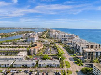 4201 S Ocean Boulevard