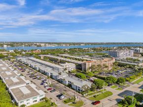 4201 S Ocean Boulevard H2, South Palm Beach FL 33480