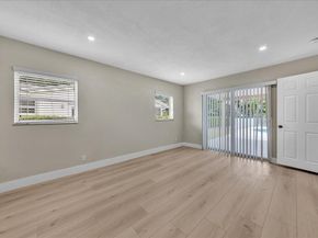 8695 NW 28TH Dr, Coral Springs FL 33065