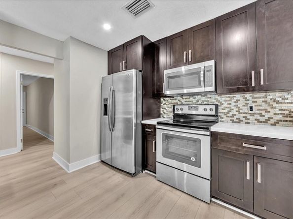8695 NW 28TH Dr, Coral Springs FL 33065
