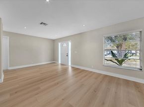 8695 NW 28TH Dr, Coral Springs FL 33065