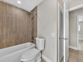 8695 NW 28TH Dr, Coral Springs FL 33065