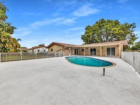 8695 NW 28TH Dr, Coral Springs FL 33065