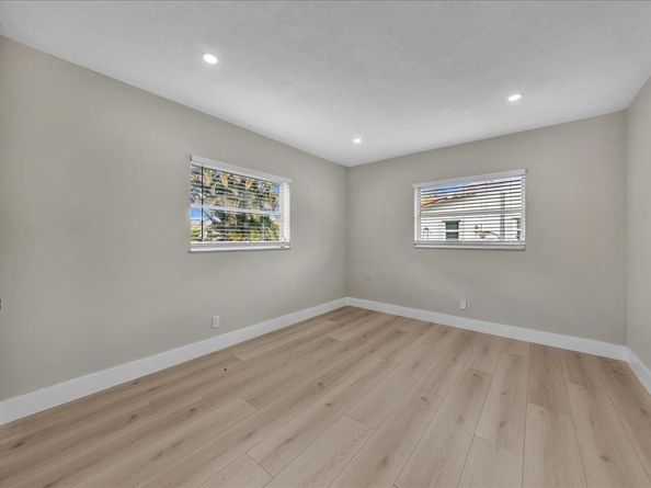 8695 NW 28TH Dr, Coral Springs FL 33065