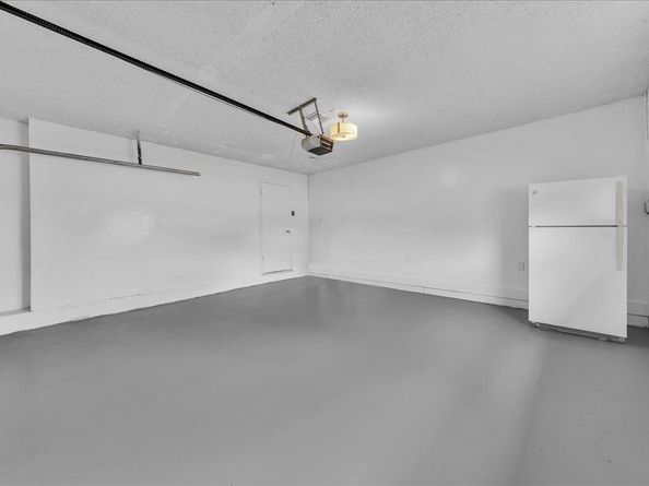 8695 NW 28TH Dr, Coral Springs FL 33065