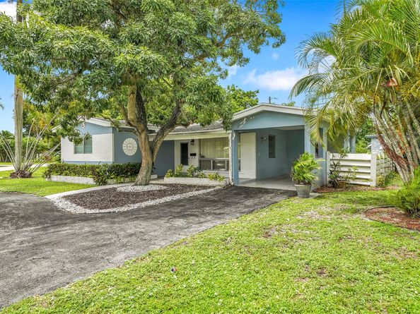 2600 Bahama Dr, Miramar FL 33023