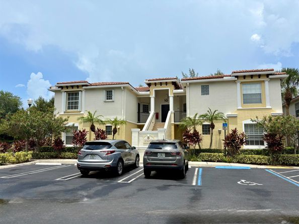 23265 Carolwood Lane 201, Boca Raton FL 33428