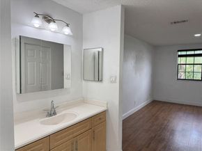 11245 W Atlantic Blvd 204, Coral Springs FL 33071