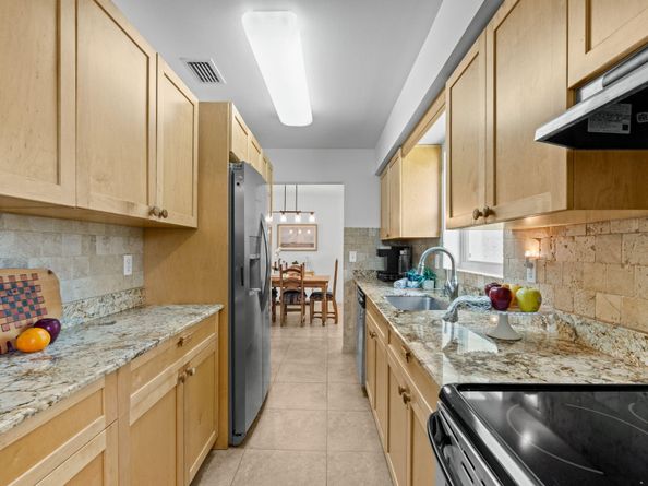 4499 NW 2nd Avenue, Boca Raton FL 33431