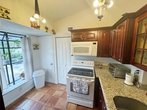 715 Gardens Dr 203, Pompano Beach FL 33069