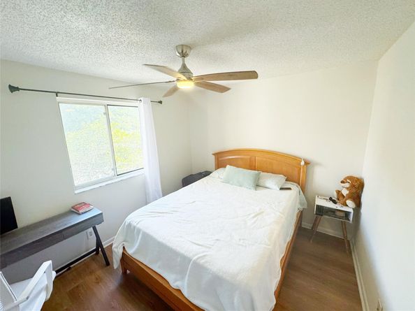 715 Gardens Dr 203, Pompano Beach FL 33069