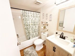 715 Gardens Dr 203, Pompano Beach FL 33069