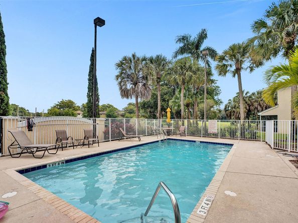 156 SW 96th Ave 253, Plantation FL 33324
