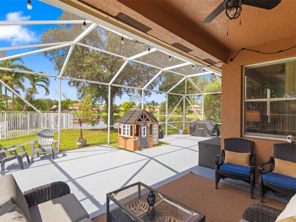 3744 Pebblebrook Mnr, Coconut Creek FL 33073