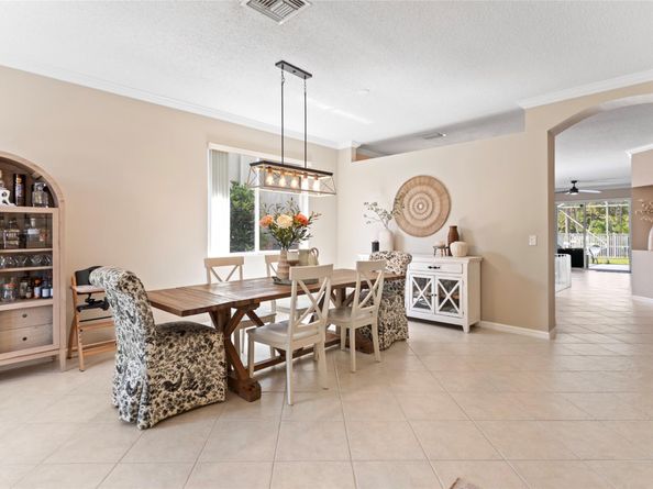 3744 Pebblebrook Mnr, Coconut Creek FL 33073