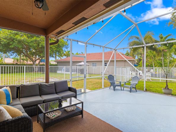 3744 Pebblebrook Mnr, Coconut Creek FL 33073