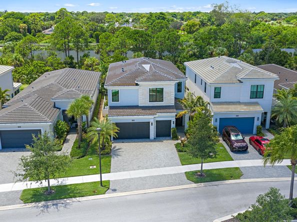 13498 Artisan Circle, Palm Beach Gardens FL 33418