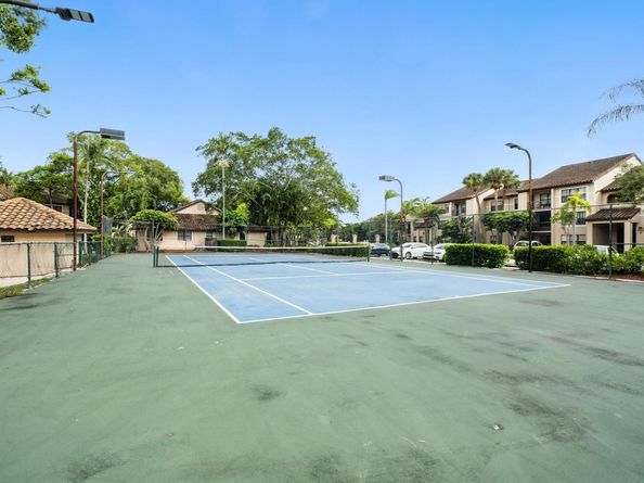 4281 W Mcnab Rd 16, Pompano Beach FL 33069
