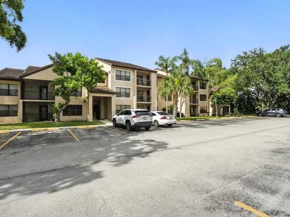 4281 W Mcnab Rd 16, Pompano Beach FL 33069