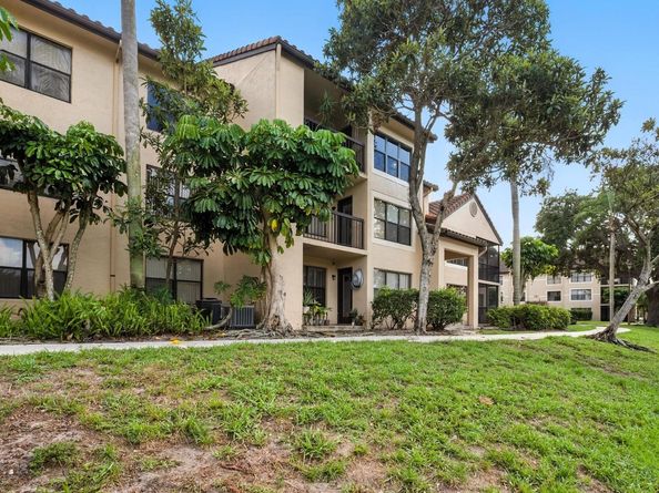 4281 W Mcnab Rd 16, Pompano Beach FL 33069
