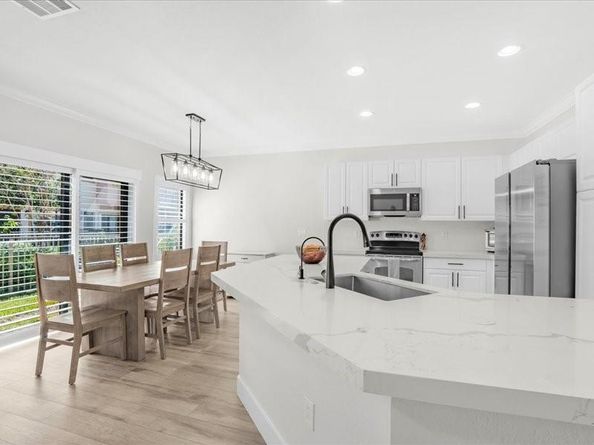 4712 Grand Cypress Cir, Coconut Creek FL 33073