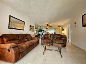 4899 NW 26th Ct 452, Lauderdale Lakes FL 33313