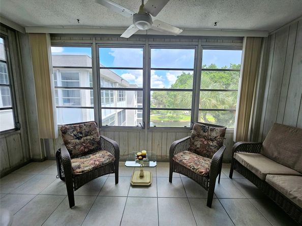 4899 NW 26th Ct 452, Lauderdale Lakes FL 33313