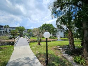 4899 NW 26th Ct 452, Lauderdale Lakes FL 33313