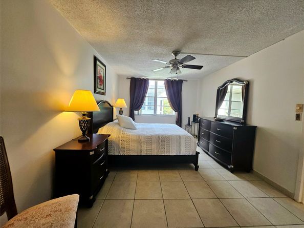 4899 NW 26th Ct 452, Lauderdale Lakes FL 33313