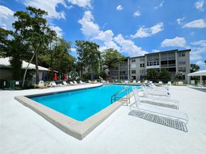 4899 NW 26th Ct 452, Lauderdale Lakes FL 33313