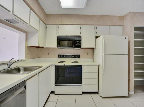 7320 Amberly Lane 406, Delray Beach FL 33446