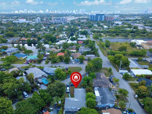 1680 NE 34th Lane, Oakland Park FL 33334