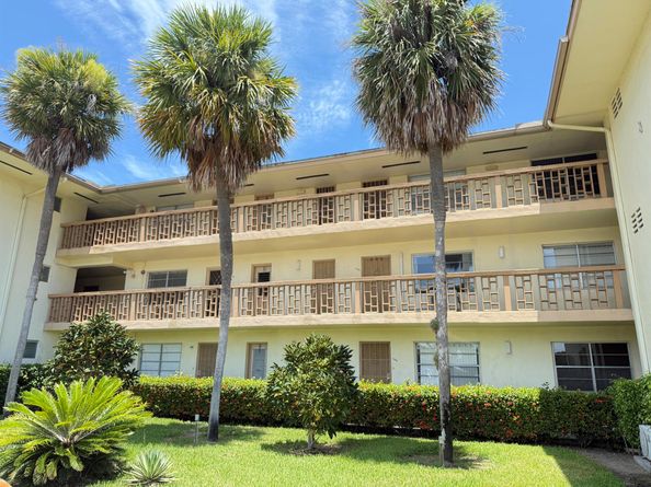 17001 NE 13th Avenue 205, Miami FL 33162