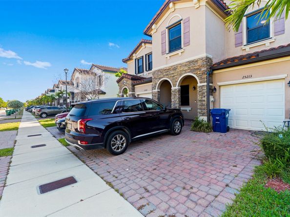 25213 SW 114th Ct 25213, Homestead FL 33032