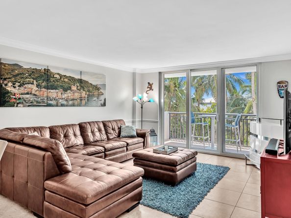 1147 Hillsboro Mile 408, Hillsboro Beach FL 33062