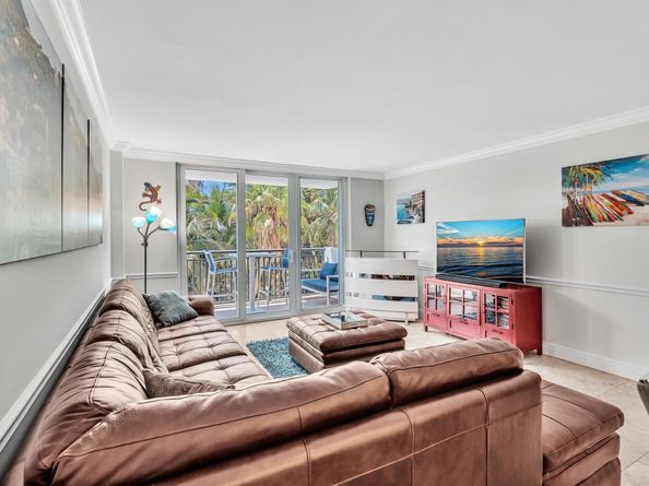 1147 Hillsboro Mile 408, Hillsboro Beach FL 33062