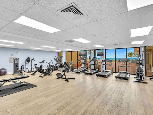 1147 Hillsboro Mile 408, Hillsboro Beach FL 33062