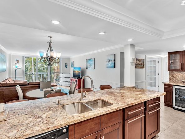 1147 Hillsboro Mile 408, Hillsboro Beach FL 33062