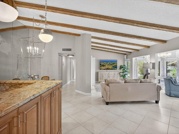 1100 Duncan Circle 204, Palm Beach Gardens FL 33418