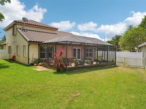 1339 SW 181st Ave, Pembroke Pines FL 33029